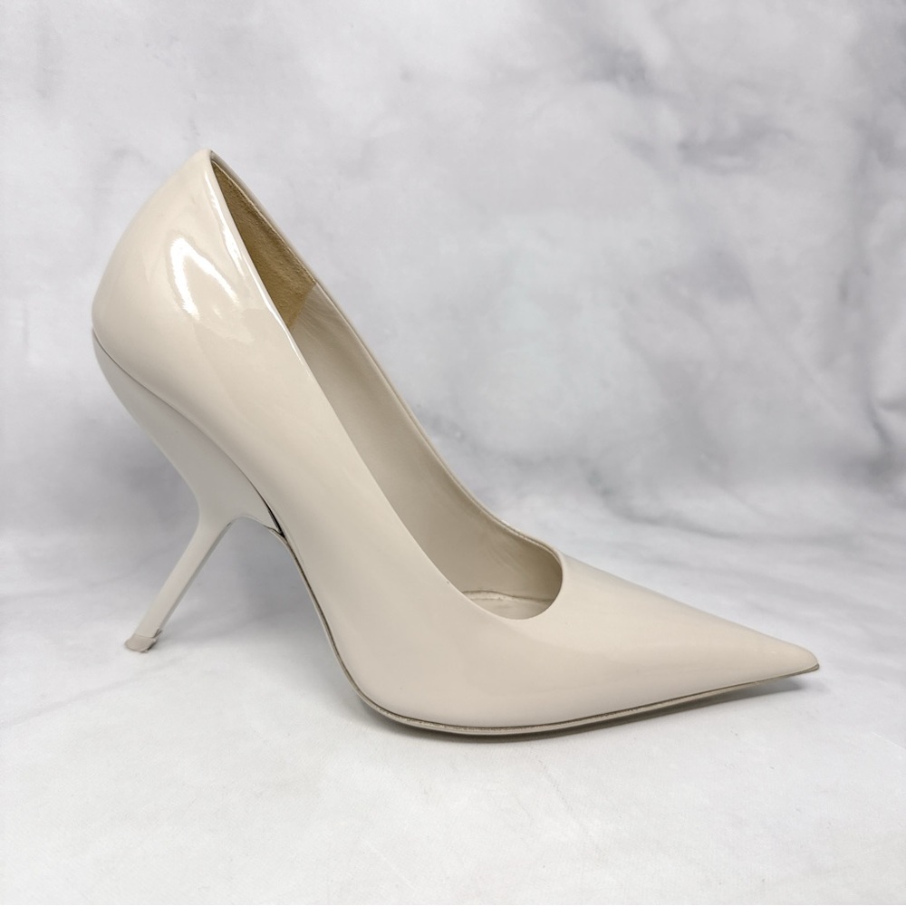 Salvatore Ferragamo Eva X5 Patent Leather Elongated Pointed Toe Pump Heels 6.5
